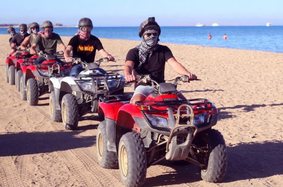 Hurghada Sunset Quad Bike & Camel Tour with Stargazing and BBQ
